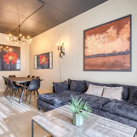 Modern With Rooftop Terrace, Steps To Bay