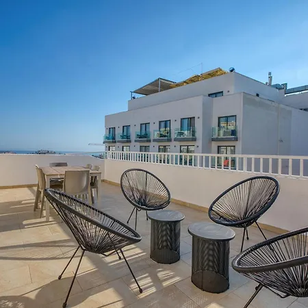 Modern With Rooftop Terrace, Steps To Bay