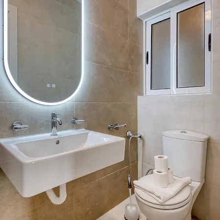 Modern With Rooftop Terrace, Steps To Bay *