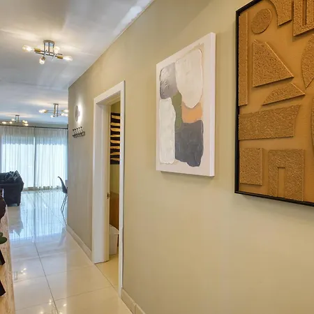Modern With Rooftop Terrace, Steps To Bay * Mellieħa