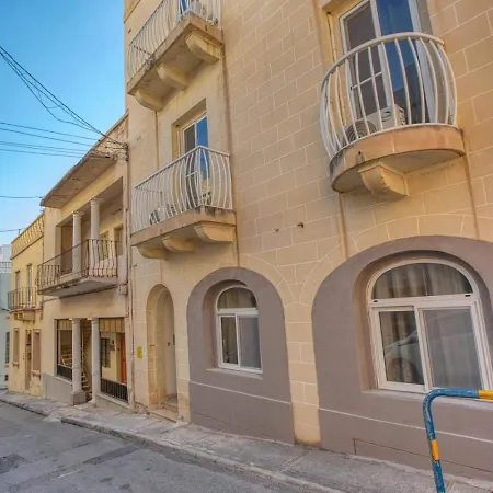 Modern With Rooftop Terrace, Steps To Bay * Mellieħa